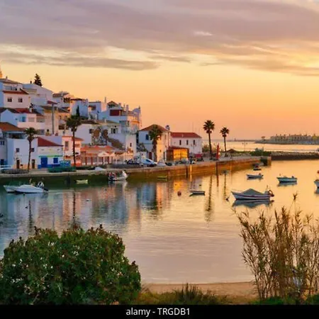 Spacious Near Beaches Apartment Alvor