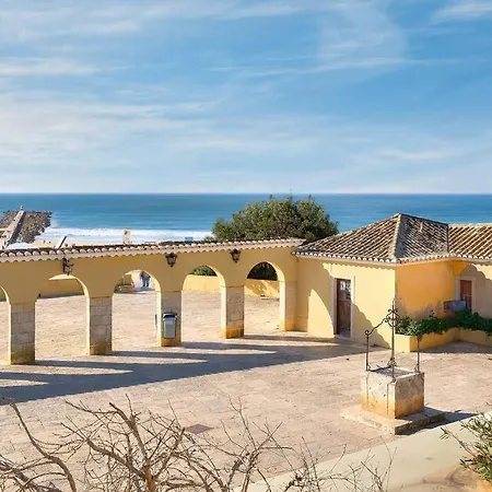 Spacious Near Beaches